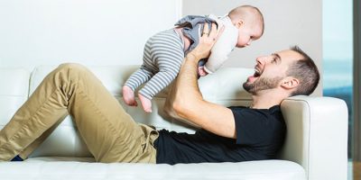 Comment impliquer Papa dans l’éducation de bébé?
