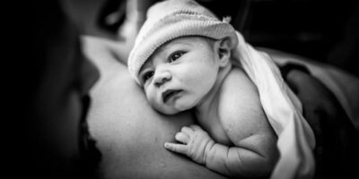 Pourquoi faire des photos de naissance chez un professionnel ?