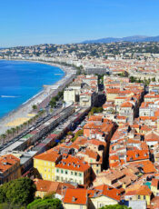 Pourquoi tant de français rêvent-ils de vivre à Nice ?